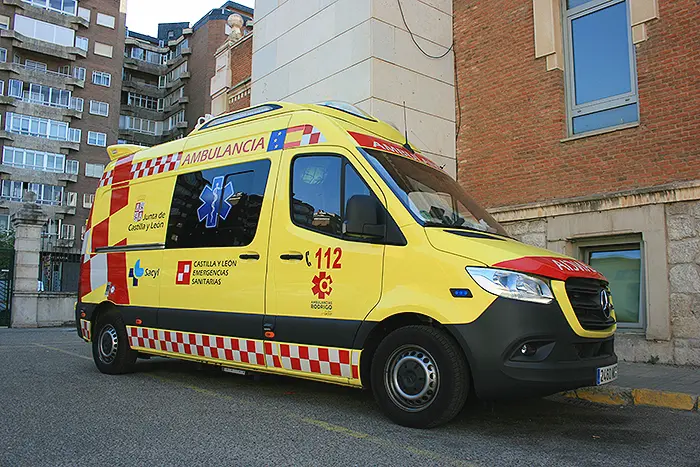 Imagen de una ambulancia movilizada por el 112 de Castilla y León
