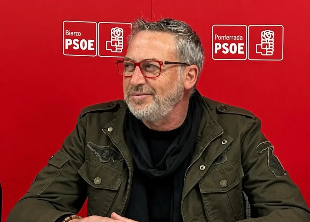 Alcalde pedáneo de Fuentesnuevas durante una comparecencia pública en una imagen de archivo.