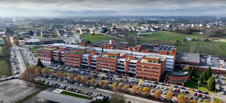 Vista aérea del Hospital El Bierzo, centro sanitario de referencia para la comarca berciana, en Ponferrada.